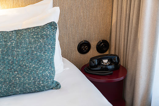 Very Bonne Chambre with balcony DADOU, hotel Paris 17