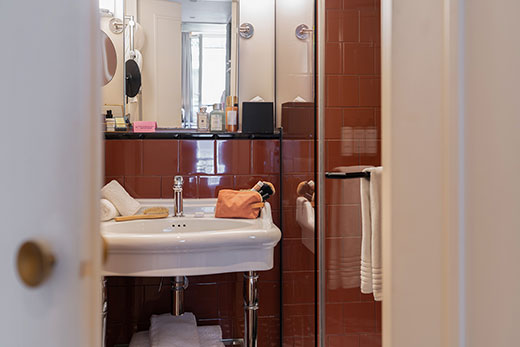 Very Bonne Chambre DADOU, hotel Paris 17